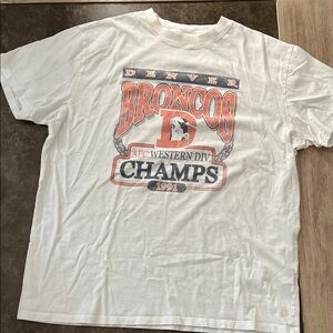 Broncos tee